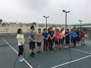 拾我活力，肆我青春——網(wǎng)球社首次活動(dòng)順利開展